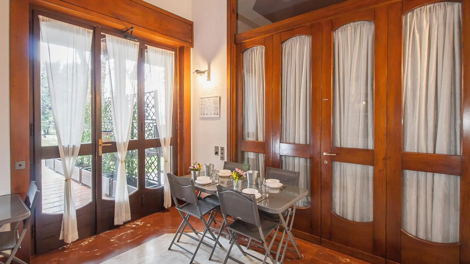 Villa Paradis B&B Airuno Italy